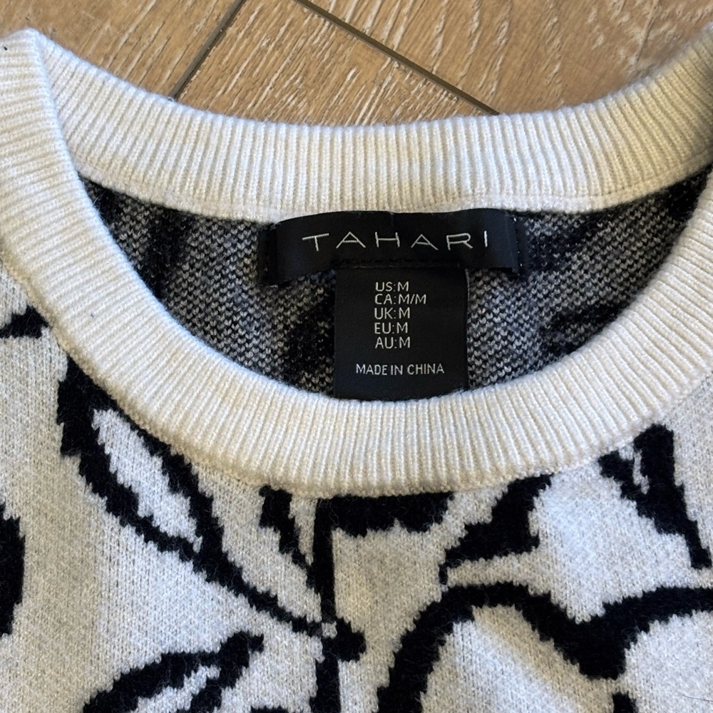 Tahari floral knit sweater - Picture 3 of 5
